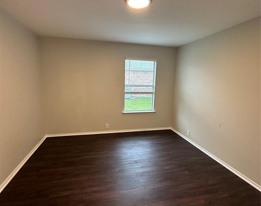 109 Fallen Rock Drive - Photo Thumbnail 23