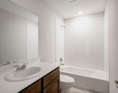 1007 Hitchin Post Way - Photo Thumbnail 23