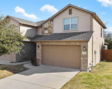 124 Castleridge Drive - Photo Thumbnail 1