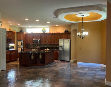 2621 Danforth Terrace - Photo Thumbnail 5