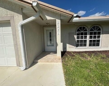 2341 Sw Lawford Street - Photo Thumbnail 1
