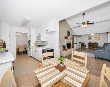133 Oakhurst Drive - Photo Thumbnail 13