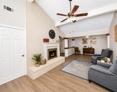 133 Oakhurst Drive - Photo Thumbnail 14