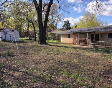 507 Colonial Drive - Photo Thumbnail 18