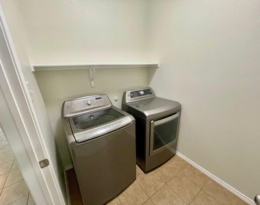 3011 Whispering Pine Boulevard - Photo Thumbnail 10