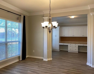 4121 Holly Drive - Photo Thumbnail 1