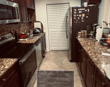 3101 Florida Boulevard - Photo Thumbnail 1