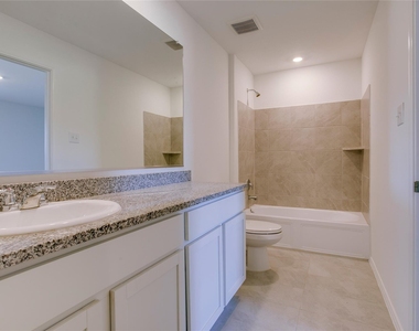 7912 Churchill Street - Photo Thumbnail 4