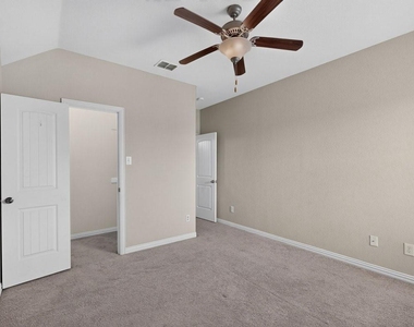 11621 Parade Drive - Photo Thumbnail 27