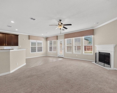 11621 Parade Drive - Photo Thumbnail 13