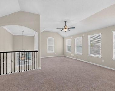 11621 Parade Drive - Photo Thumbnail 24
