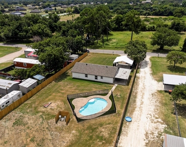 208 Ponderosa Lane - Photo Thumbnail 19