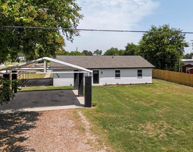 208 Ponderosa Lane - Photo Thumbnail 1