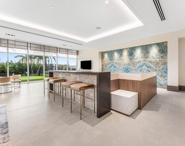 220 Lake Shore Drive - Photo Thumbnail 36