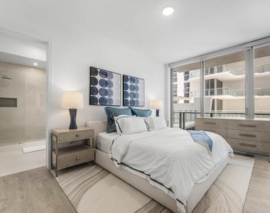 220 Lake Shore Drive - Photo Thumbnail 9
