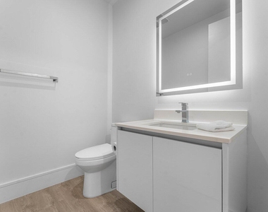 220 Lake Shore Drive - Photo Thumbnail 16