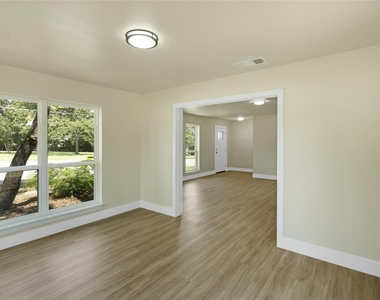 6112 W Poly Webb Road - Photo Thumbnail 7