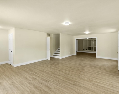 6112 W Poly Webb Road - Photo Thumbnail 9