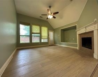 3103 Spanish Oak Trail - Photo Thumbnail 23
