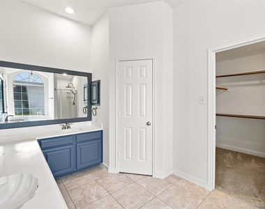 2124 Newport Drive - Photo Thumbnail 20