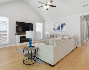 910 Winter Cherry Lane - Photo Thumbnail 7