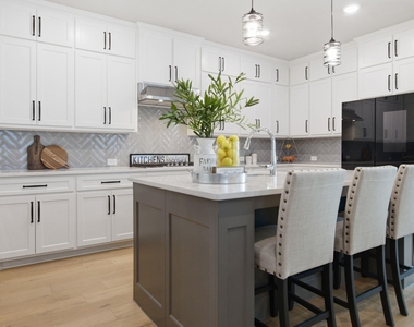 910 Winter Cherry Lane - Photo Thumbnail 4