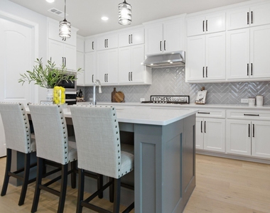 910 Winter Cherry Lane - Photo Thumbnail 3