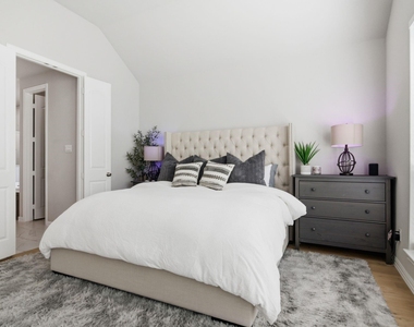 910 Winter Cherry Lane - Photo Thumbnail 13
