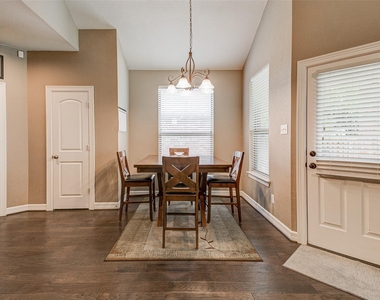 3505 Copper Ridge Drive - Photo Thumbnail 4