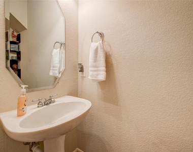 3505 Copper Ridge Drive - Photo Thumbnail 18