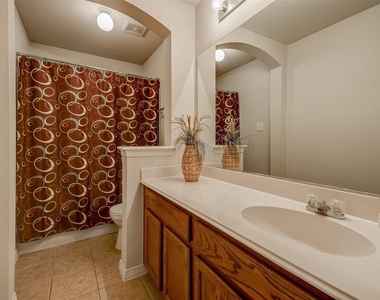 3505 Copper Ridge Drive - Photo Thumbnail 14