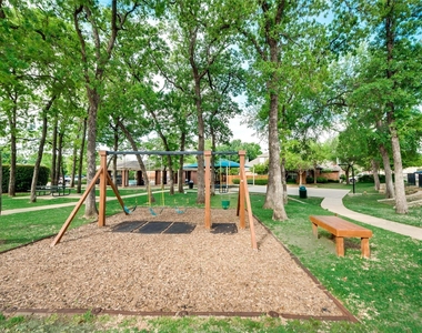 3708 Villanova Drive - Photo Thumbnail 16