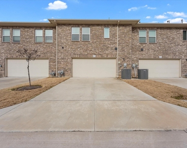 4870 Woodruff Way - Photo Thumbnail 29