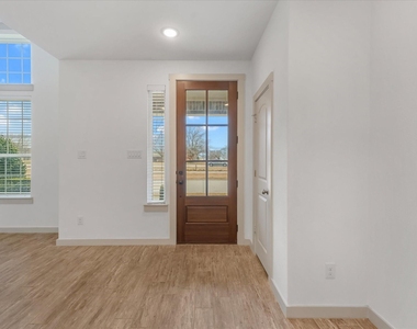 4870 Woodruff Way - Photo Thumbnail 5