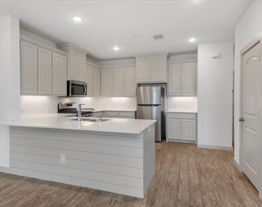4870 Woodruff Way - Photo Thumbnail 13