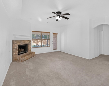 5916 Crestview Drive - Photo Thumbnail 12