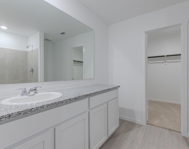 1805 Pentro Parkway - Photo Thumbnail 26