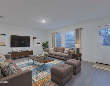 1805 Pentro Parkway - Photo Thumbnail 18