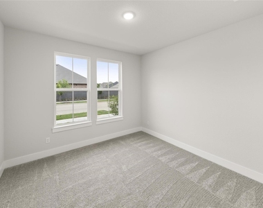 653 Begonia Way - Photo Thumbnail 11