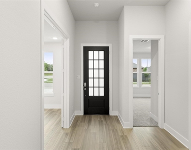 653 Begonia Way - Photo Thumbnail 1
