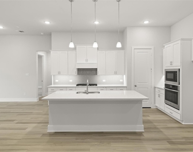 653 Begonia Way - Photo Thumbnail 5