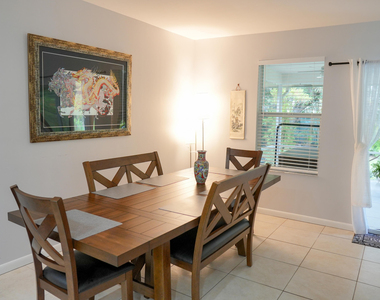 821 Sw 13th Court - Photo Thumbnail 10