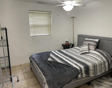 821 Sw 13th Court - Photo Thumbnail 27