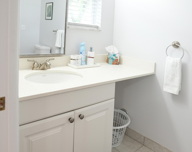821 Sw 13th Court - Photo Thumbnail 22
