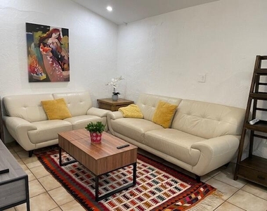821 Sw 13th Court - Photo Thumbnail 31