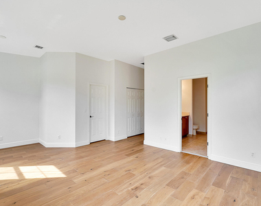 615 Dakota Drive - Photo Thumbnail 12