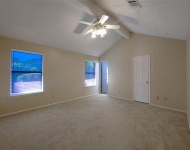 3801 Dutton Drive - Photo Thumbnail 14