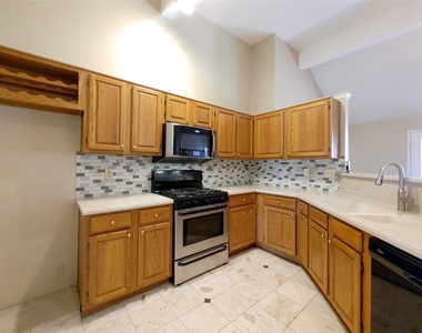 3801 Dutton Drive - Photo Thumbnail 12