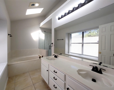 3801 Dutton Drive - Photo Thumbnail 19