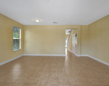 1326 Sw 147th Terrace - Photo Thumbnail 3